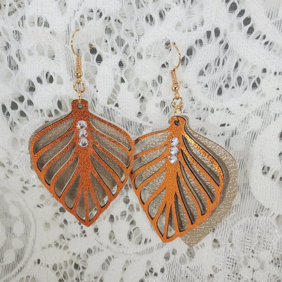 Fall Leaves Faux Leather Textured Earrings - Picture 4 of 9